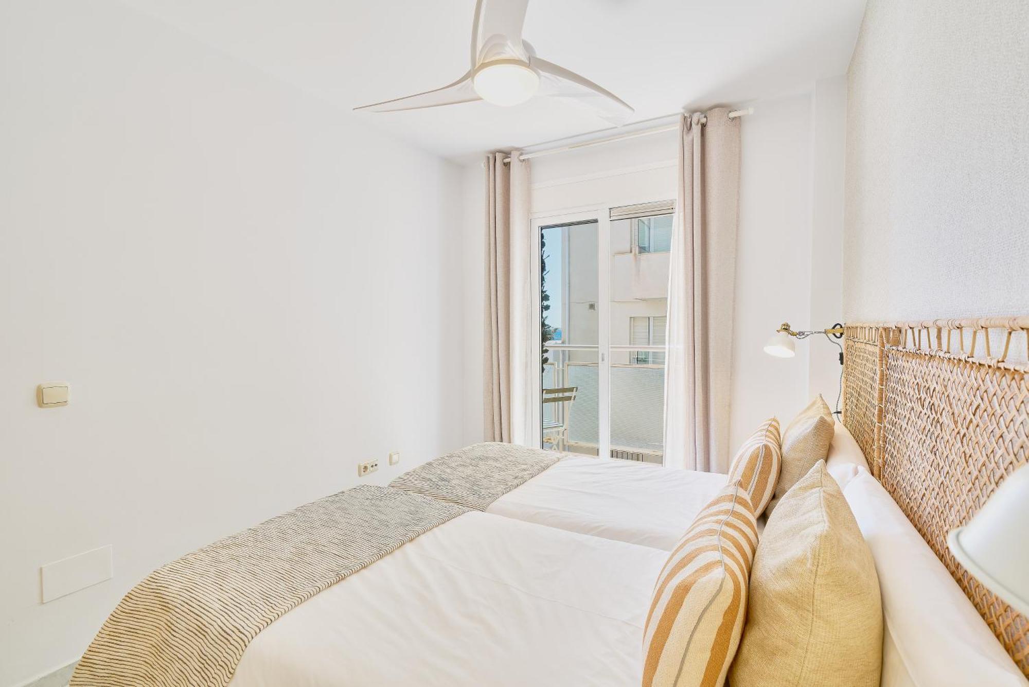 Fuengirola Beach Apartment By Stay Belonio Экстерьер фото