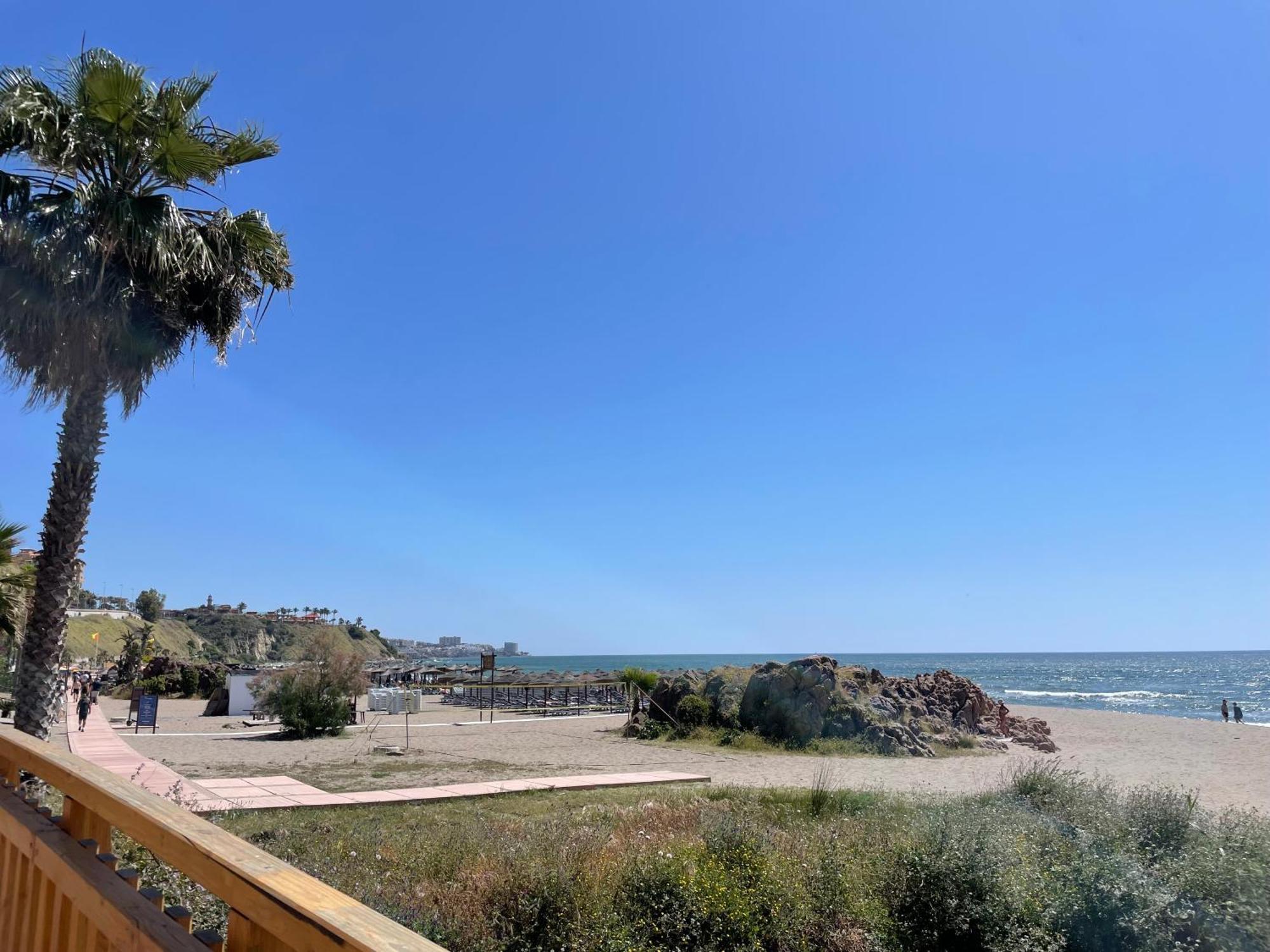 Fuengirola Beach Apartment By Stay Belonio Экстерьер фото