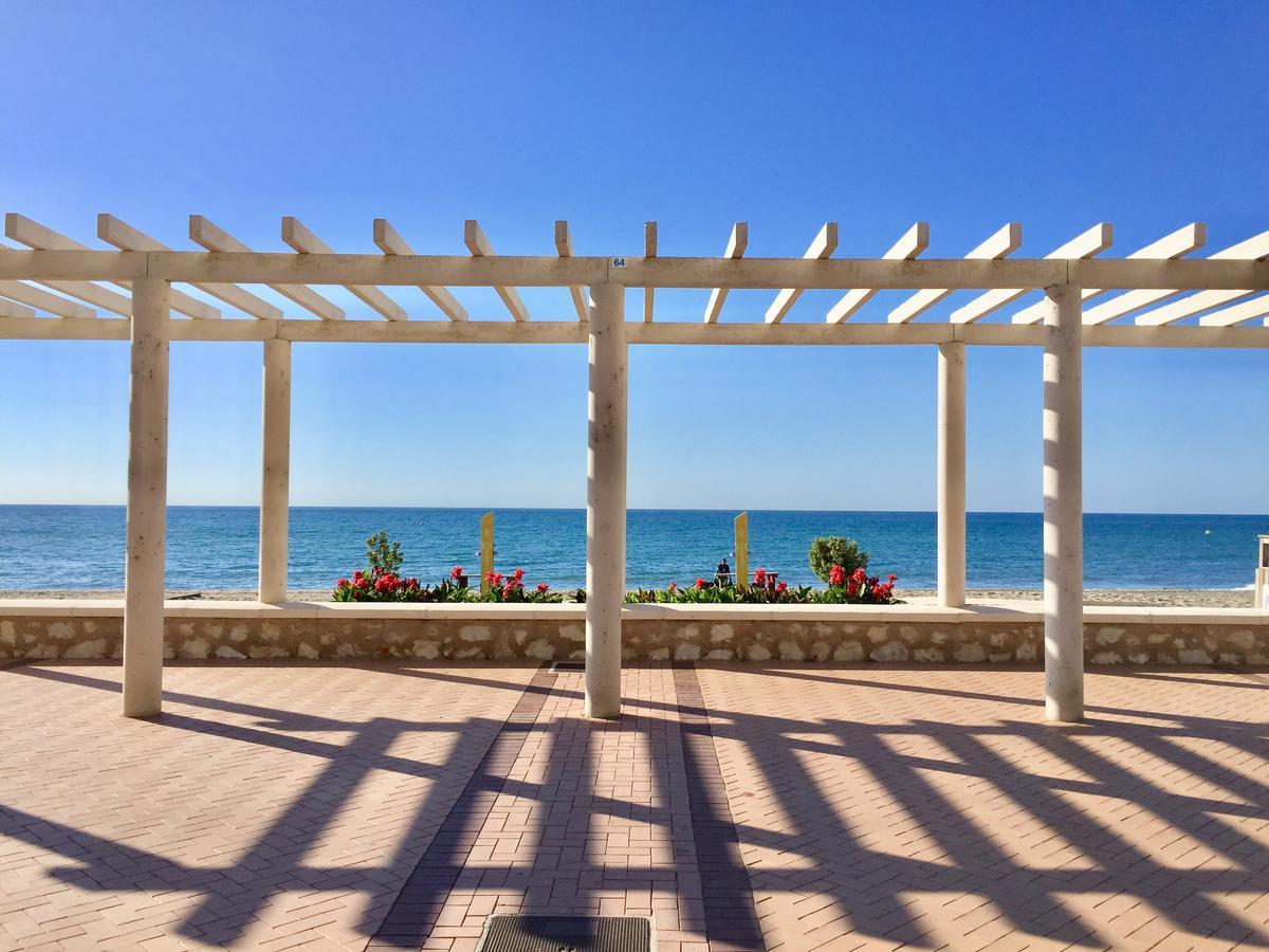 Fuengirola Beach Apartment By Stay Belonio Экстерьер фото